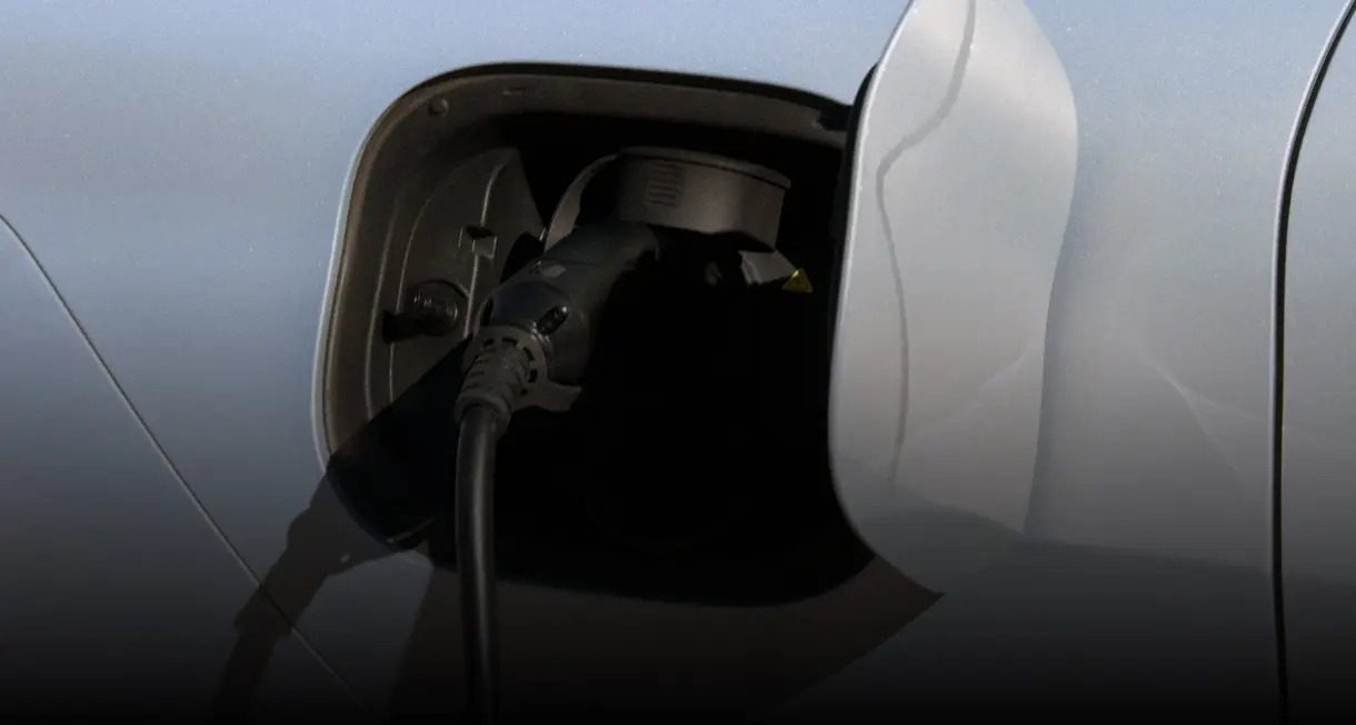 img-J7-PHEV_2